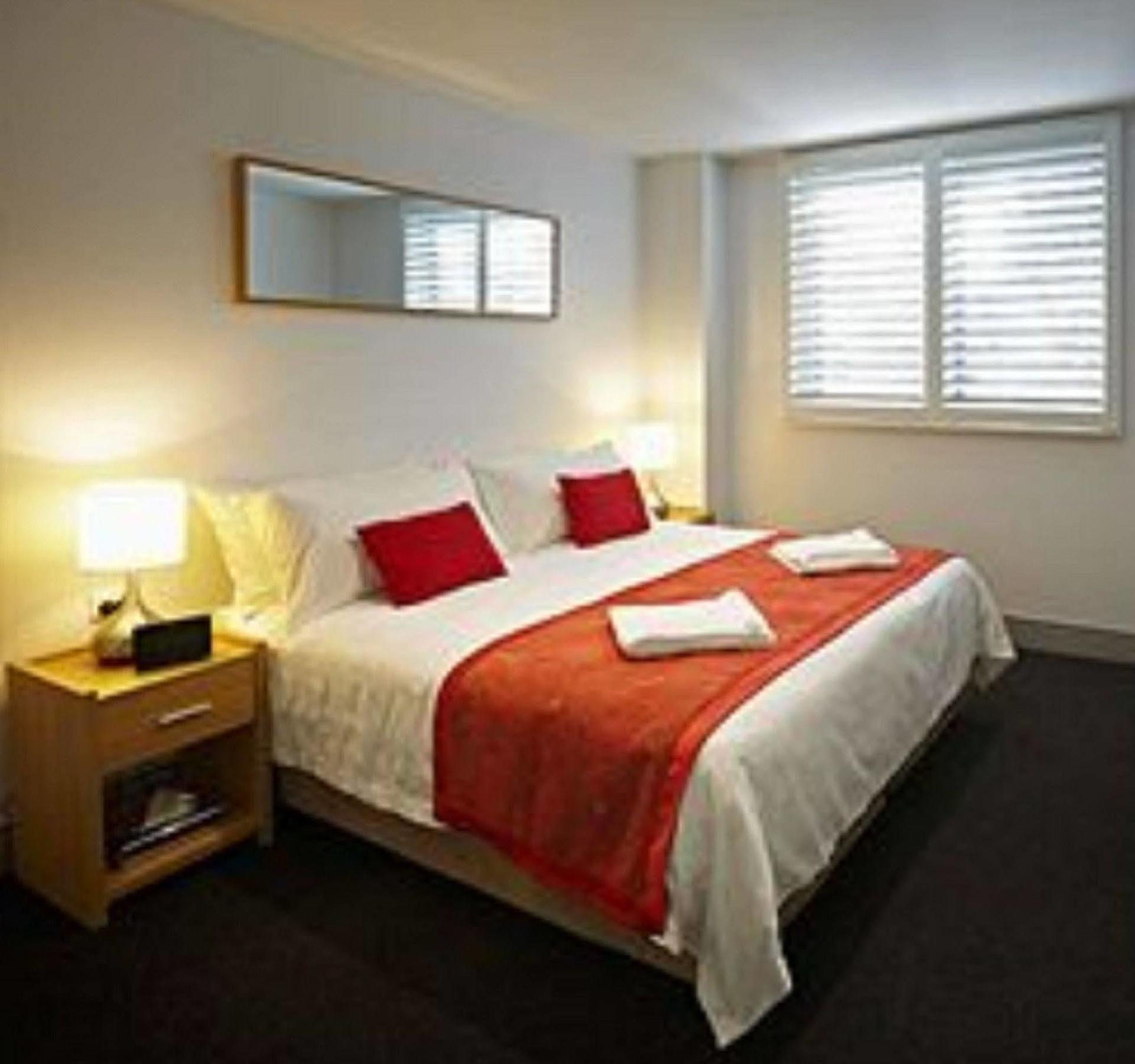 Crown On Darby Newcastle Aparthotel Exterior photo
